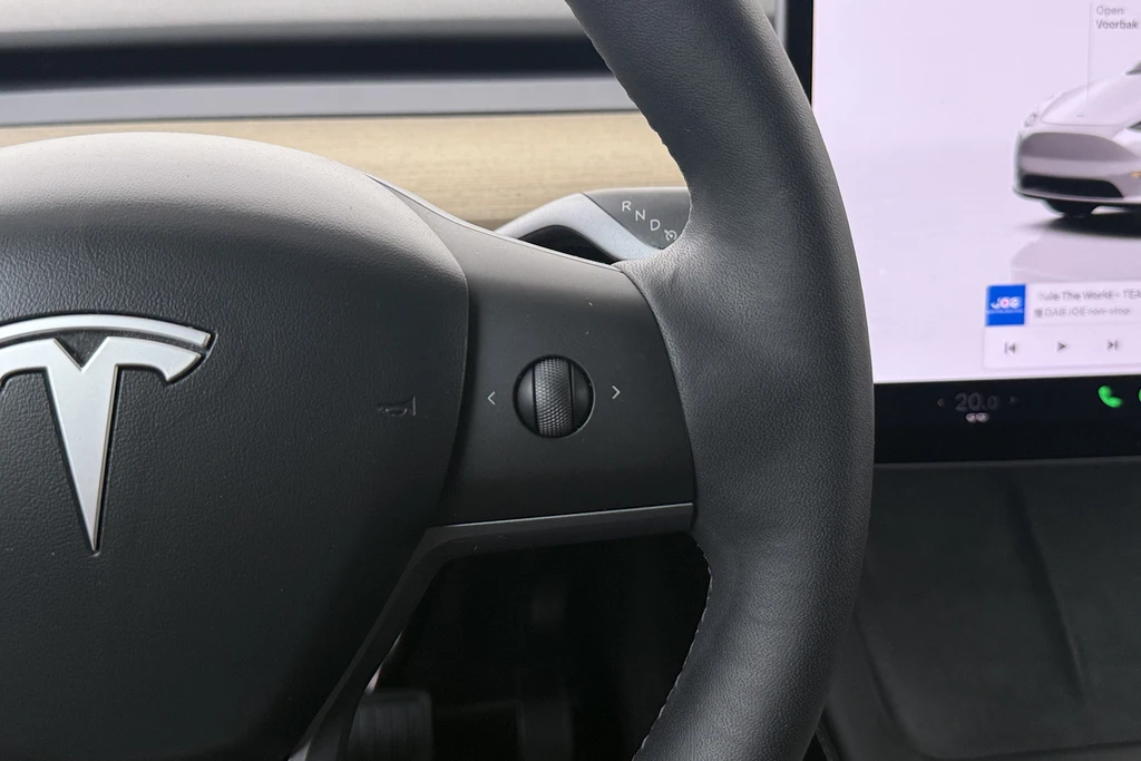 Tesla Model Y – foto 21