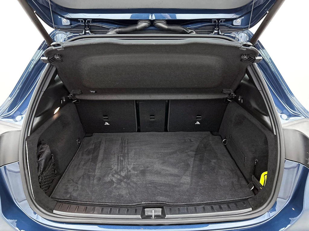 Mercedes-Benz EQA – foto 16
