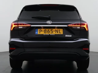 MG MG5 – thumbnail 4