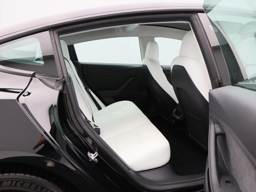 Tesla Model 3 – foto 32