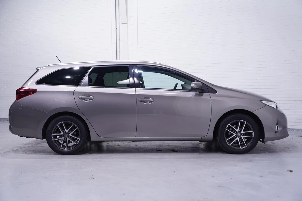 Toyota Auris – foto 6