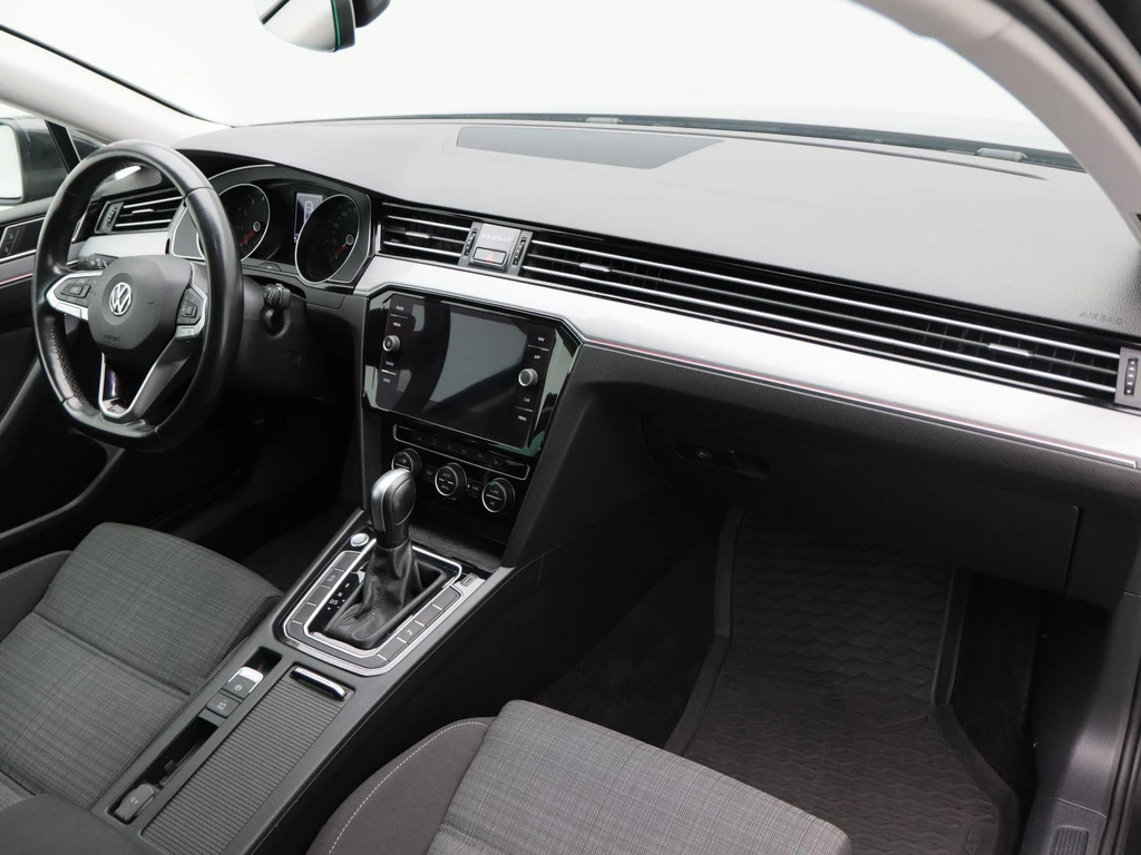Volkswagen Passat – foto 37