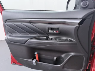 Mitsubishi Outlander – thumbnail 23