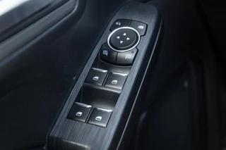 Ford Kuga – thumbnail 26