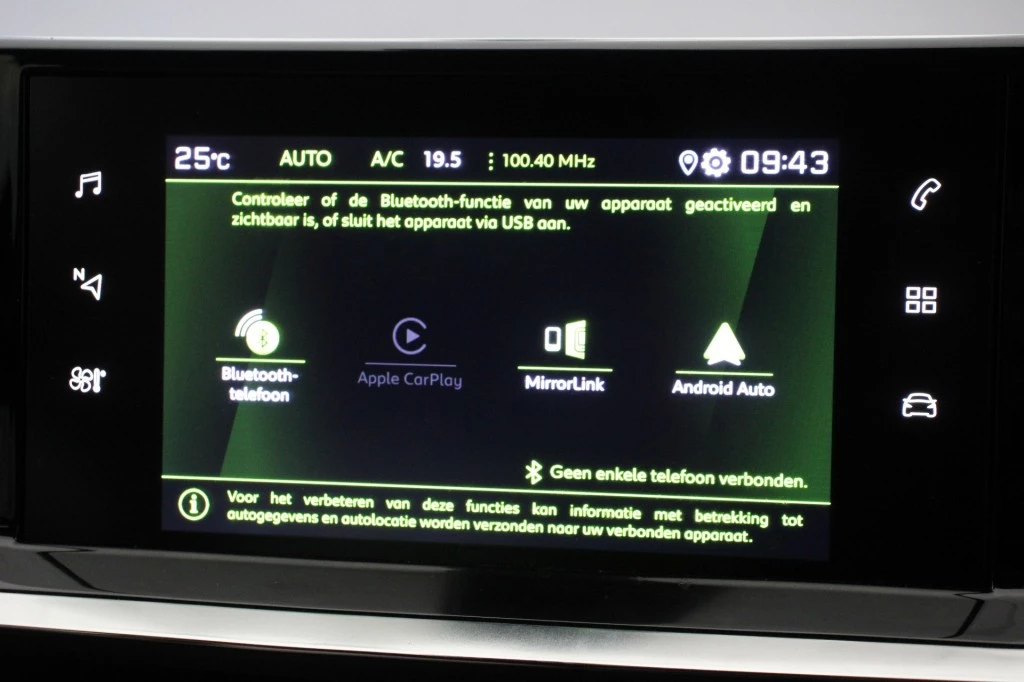 Peugeot 208 – foto 11