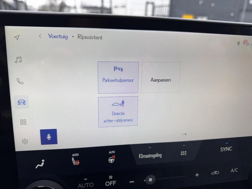 Lexus NX – foto 21