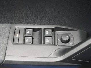 SEAT Arona – thumbnail 27
