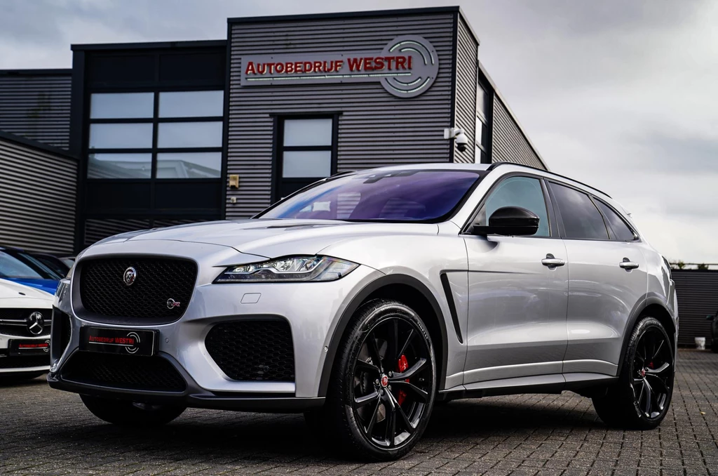 Jaguar F-PACE – foto 2