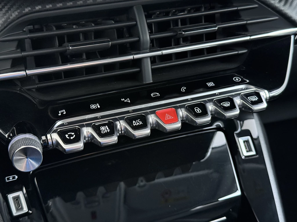 Peugeot e-2008 – foto 23