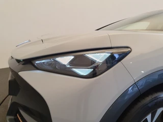 CUPRA Tavascan – thumbnail 10