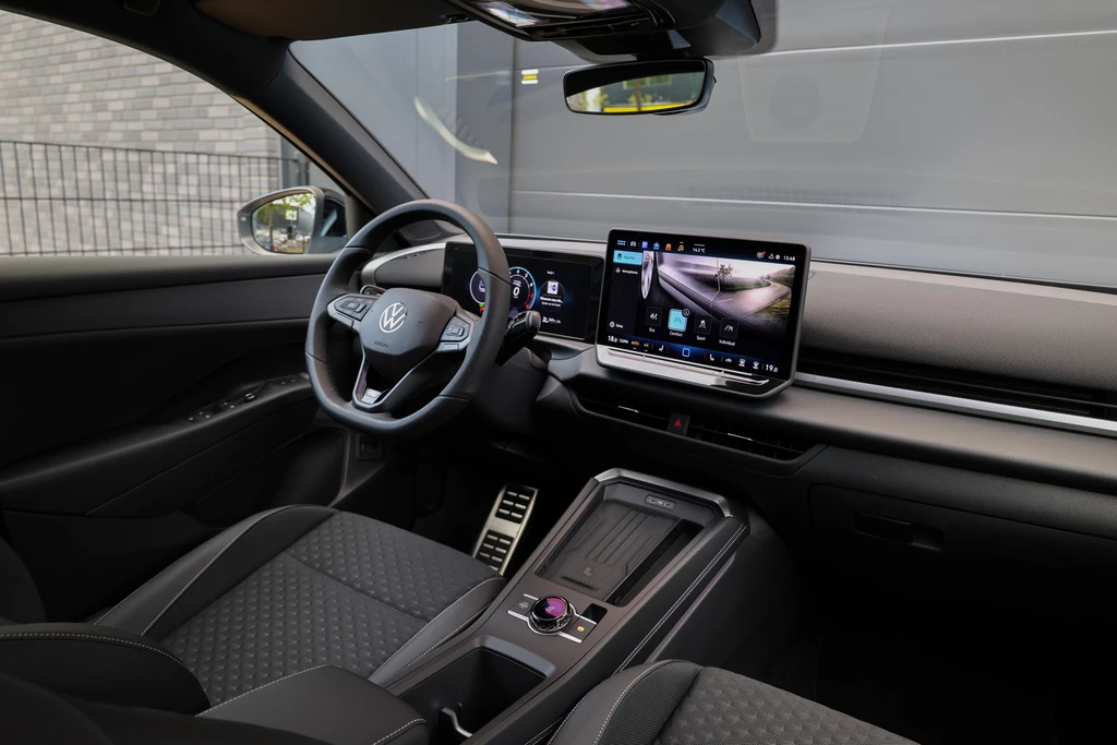 Volkswagen T-Roc – foto 25