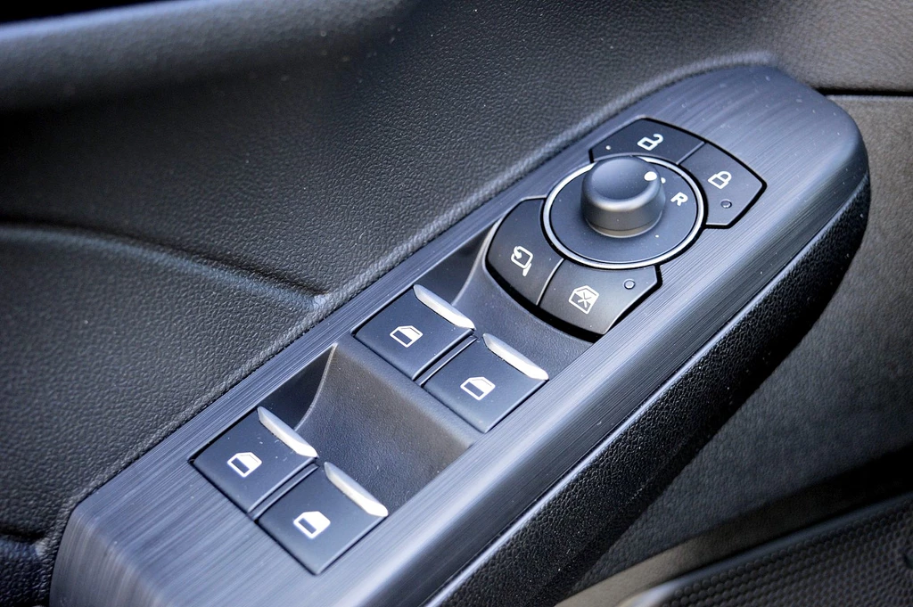 Ford Kuga – foto 13