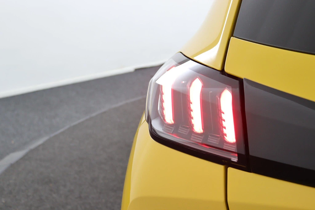 Peugeot 208 – foto 38