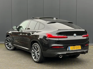 BMW X4 – thumbnail 2