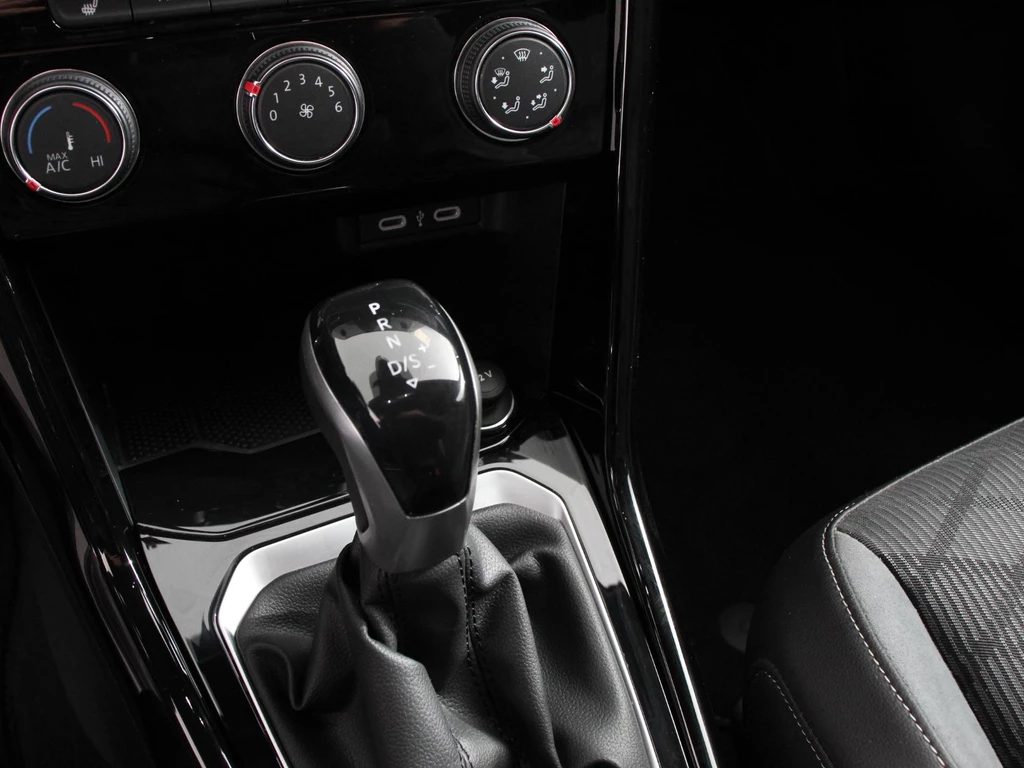 Volkswagen T-Roc – foto 18