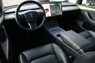 Tesla Model Y – thumbnail 8