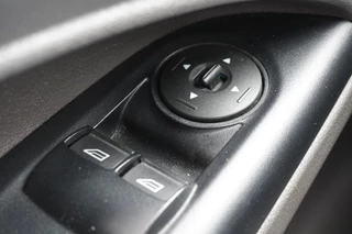 Ford Transit Connect – thumbnail 18