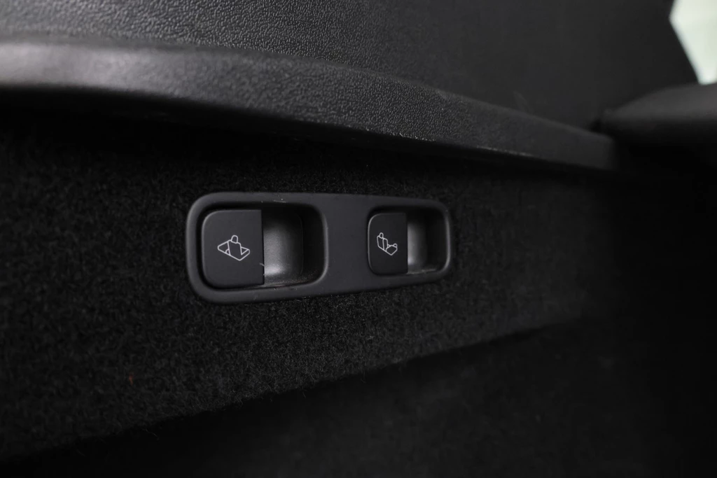 Tesla Model Y – foto 12