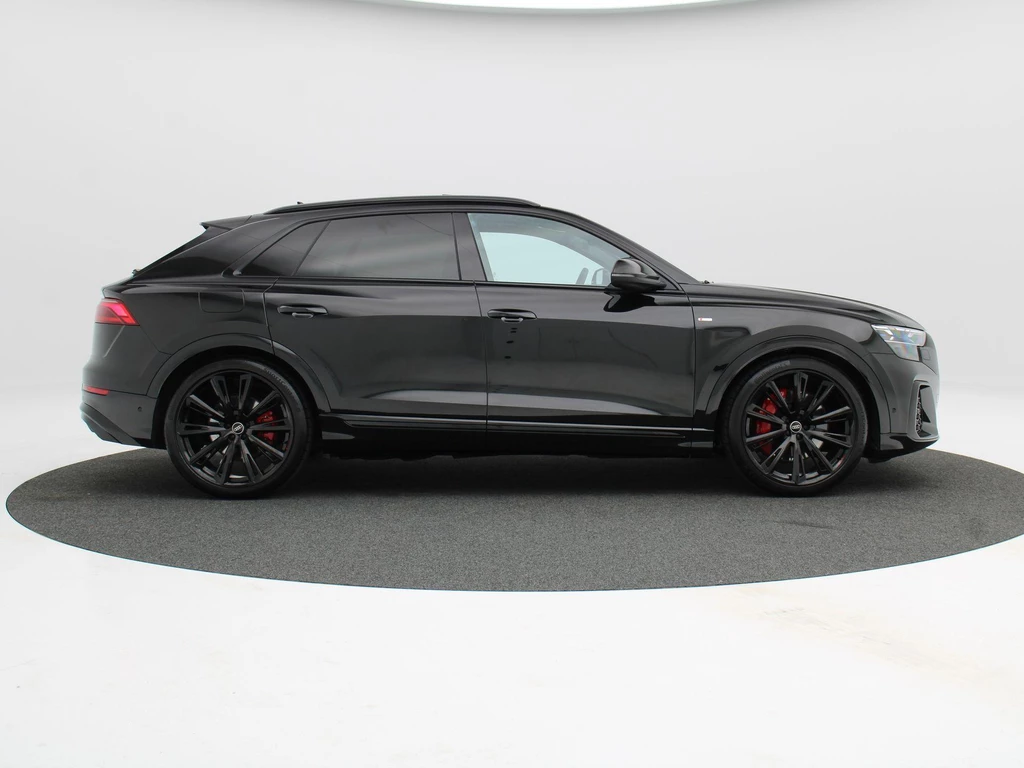 Audi Q8 – foto 6