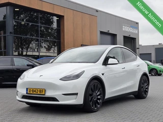 Tesla Model Y – thumbnail 1