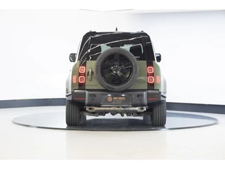 Land Rover Defender – thumbnail 4