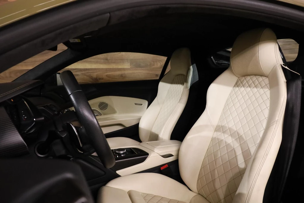 Audi R8 – foto 12