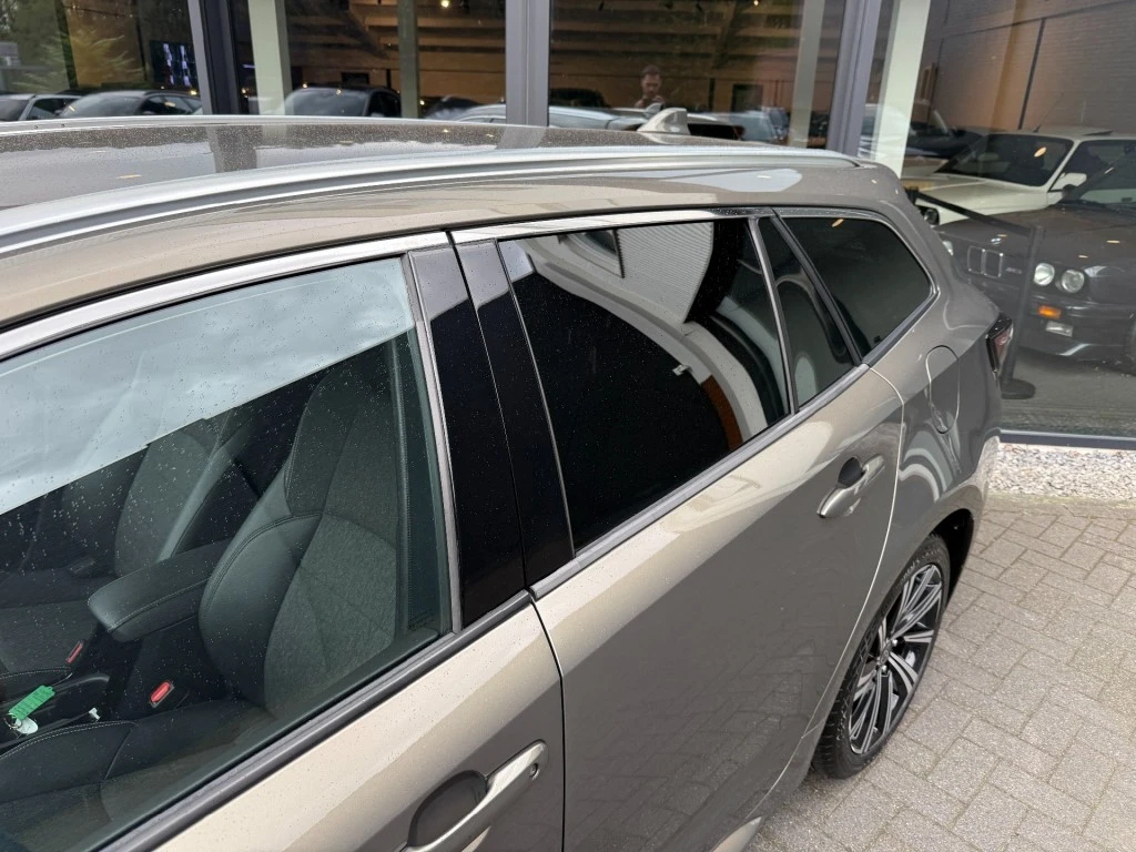 Toyota Corolla Touring Sports – foto 14