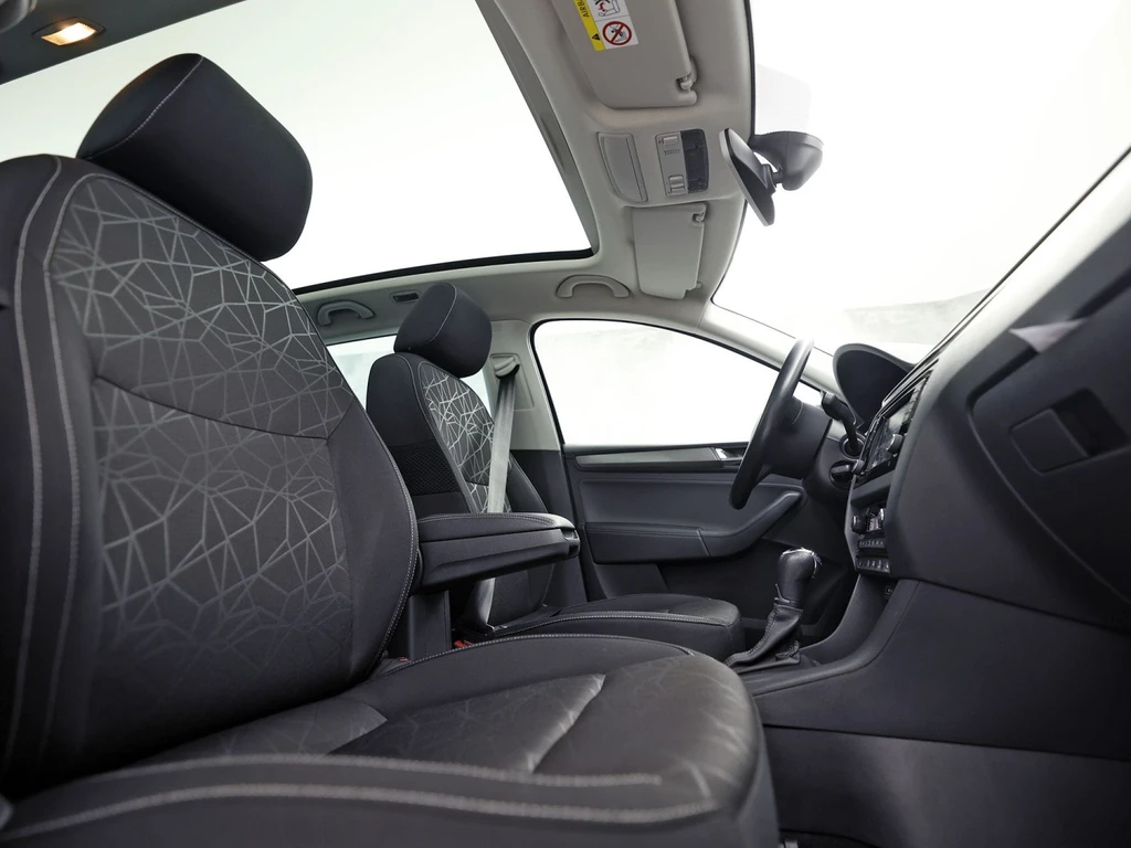 Škoda Rapid – foto 10