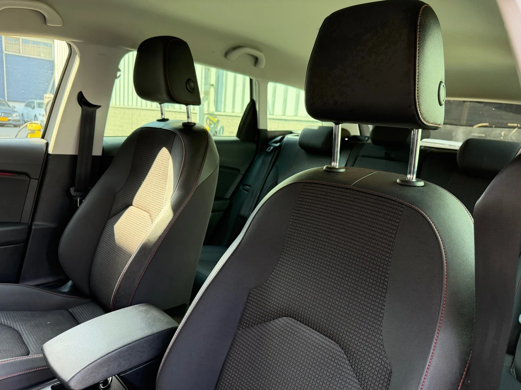 SEAT Leon – foto 36
