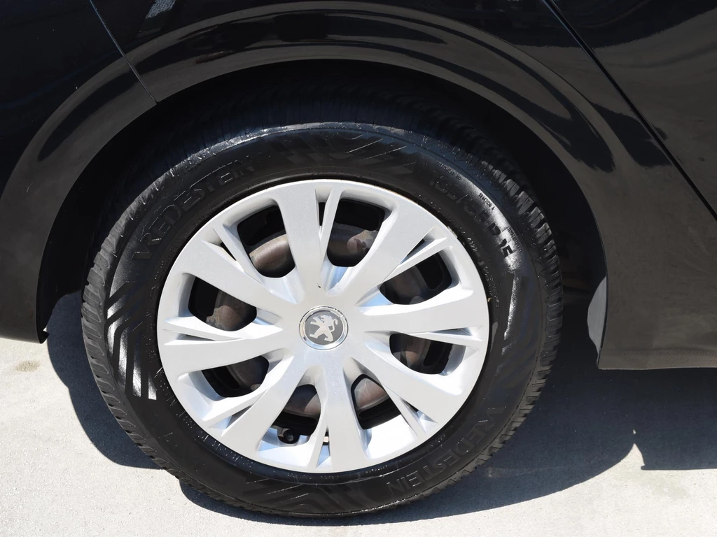 Peugeot 208 – foto 23