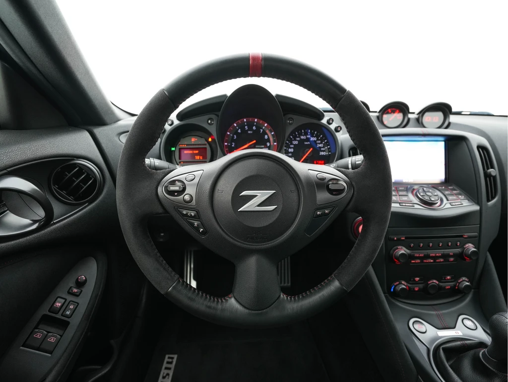 Nissan 370Z – foto 18