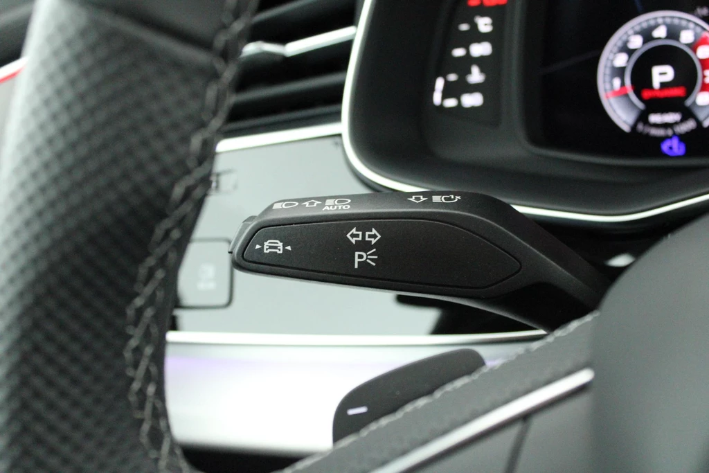 Audi SQ8 – foto 20