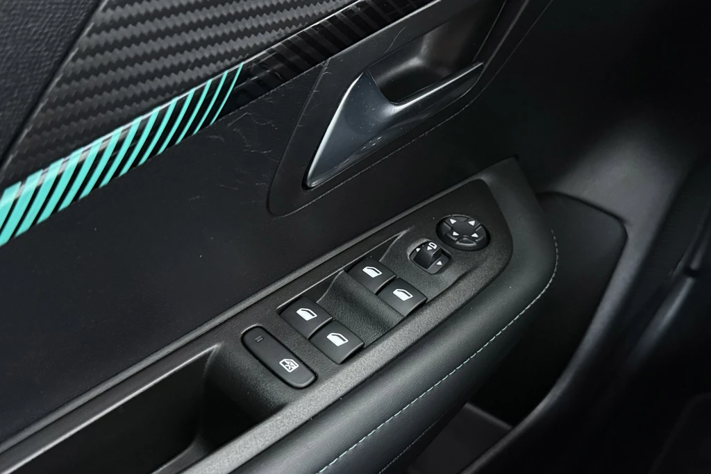Peugeot 208 – foto 39