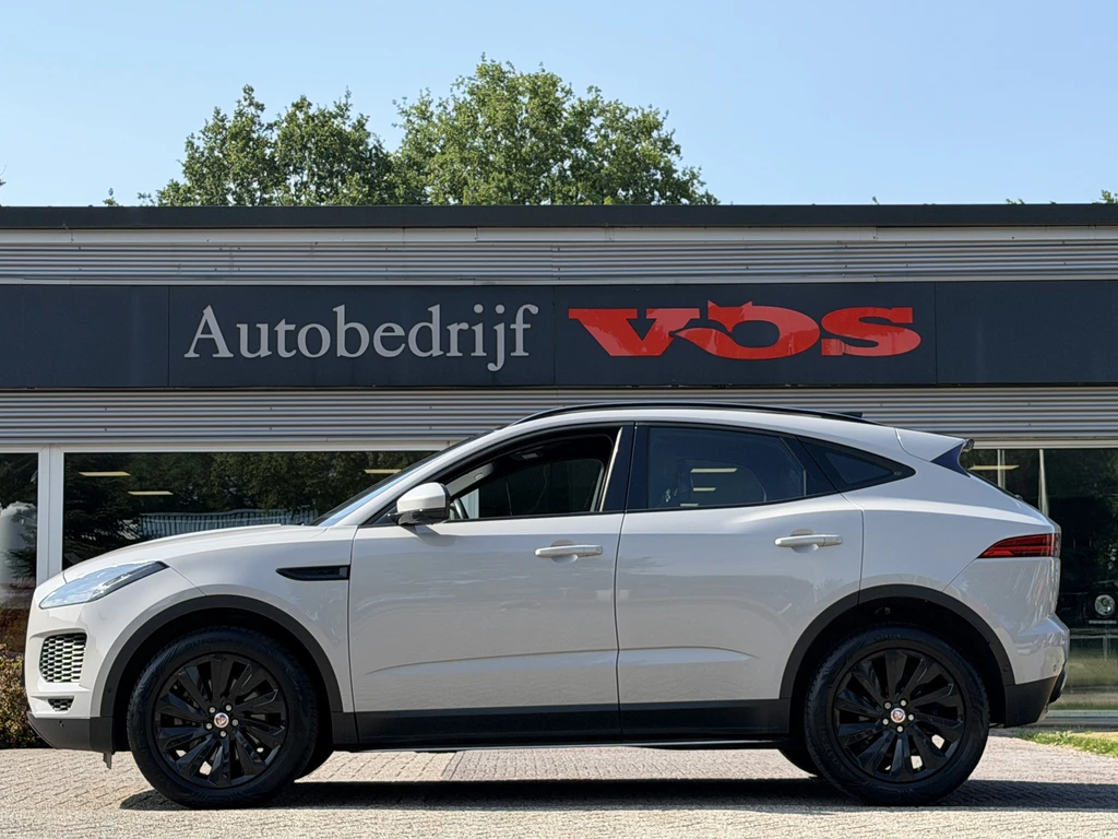 Jaguar E-PACE – foto 2