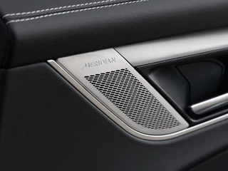 Jaguar F-PACE – thumbnail 14