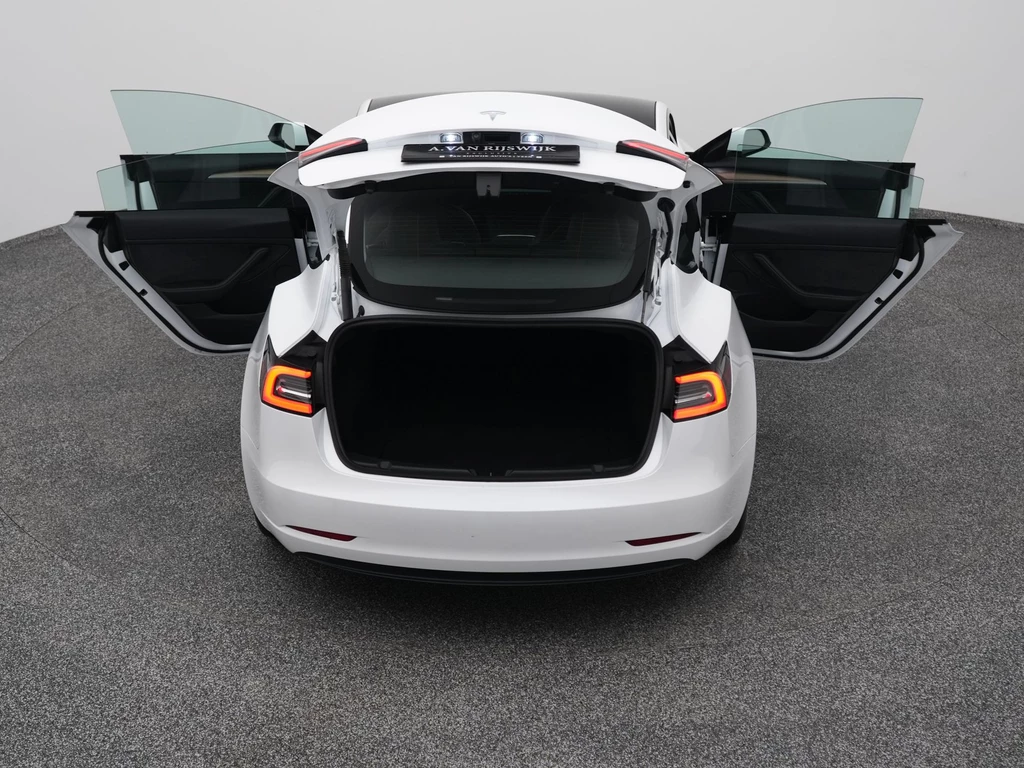 Tesla Model 3 – foto 35