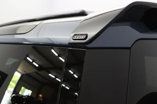 Land Rover Defender – thumbnail 26