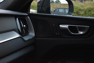 Volvo XC60 – thumbnail 32