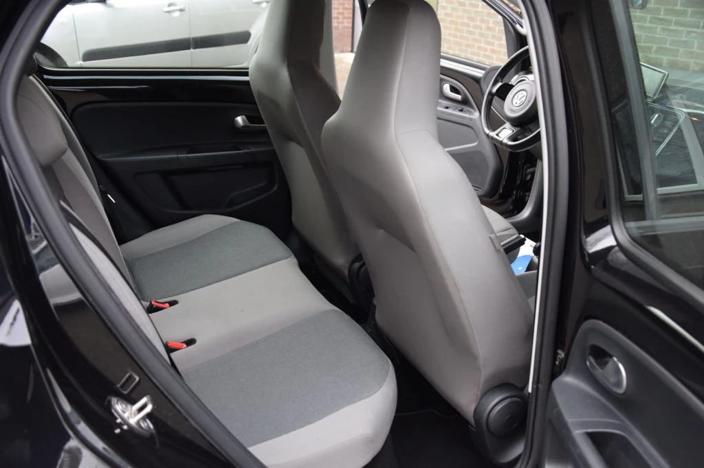 Volkswagen up! – foto 16