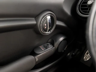 MINI Cooper – thumbnail 23