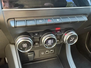 Renault Captur – thumbnail 23