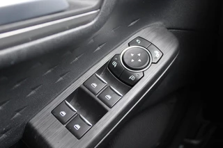 Ford Kuga – thumbnail 10