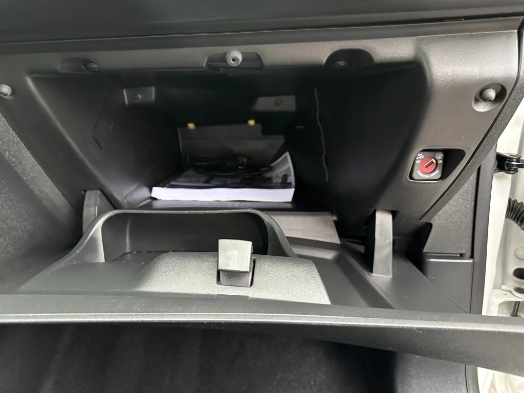 Peugeot 208 – foto 10