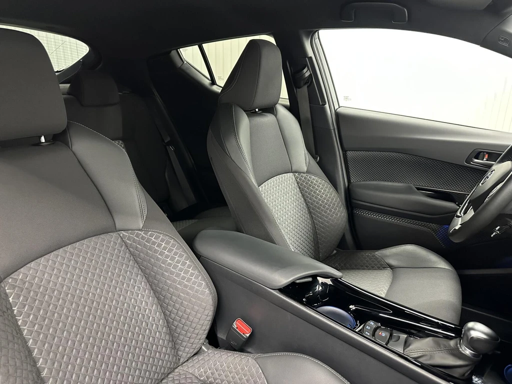 Toyota C-HR – foto 15