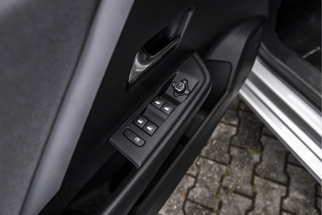 Opel Astra – foto 21
