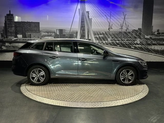 Renault Mégane Estate – thumbnail 12