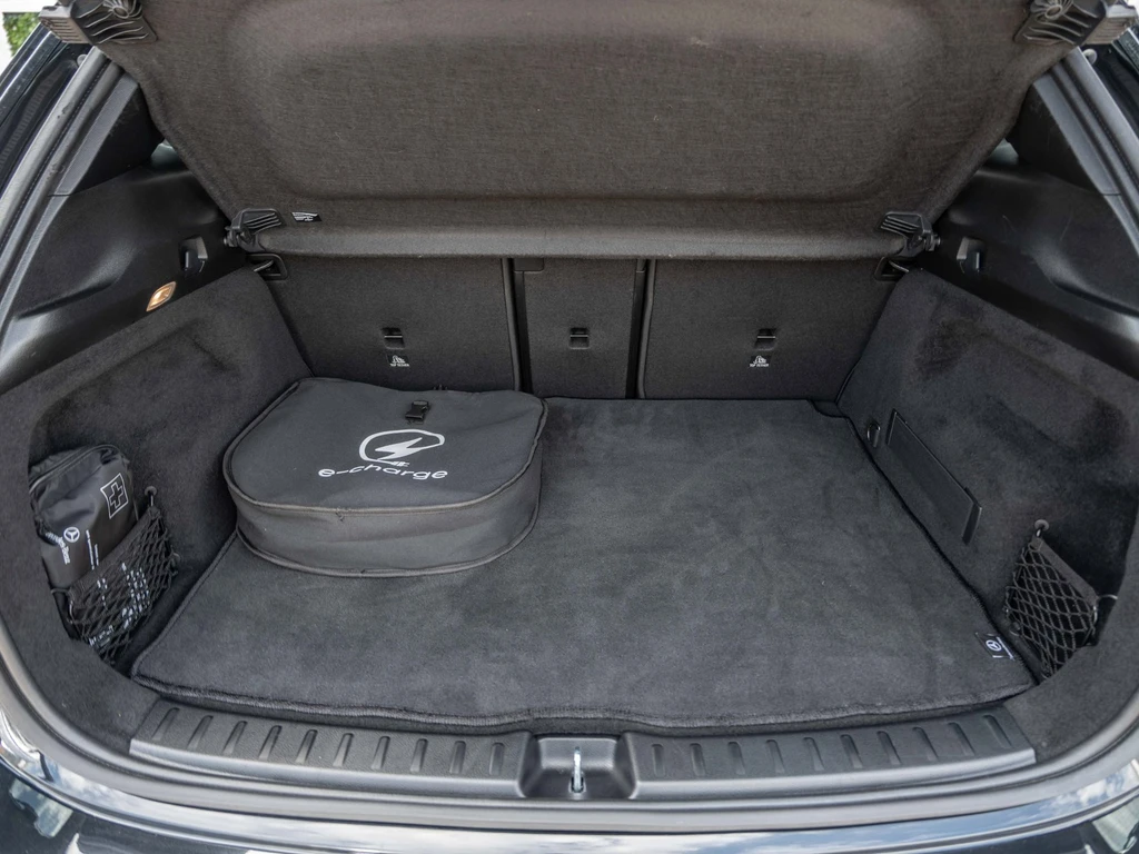 Mercedes-Benz EQA – foto 14