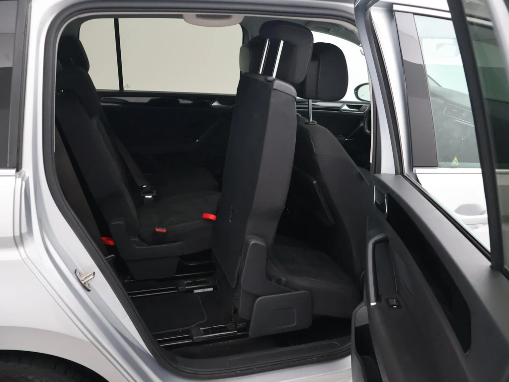 Volkswagen Touran – foto 17