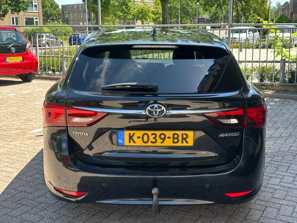 Toyota Avensis – foto 4