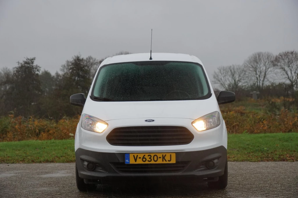 Ford Transit Courier – foto 8